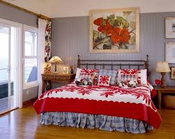 Wrought iron beds are often associated with the classic farmhouse design style. Wrought Iron Headboards Charm With Their Raw Attraction