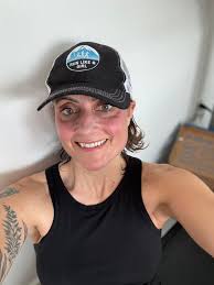 New Brooks 🤞 Thank you to Dermot from @Armagh Sports & Trophies for all  his help and knowledge of running today. Excellent service