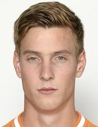 Lachlan Jackson's Instagram, Twitter & Facebook