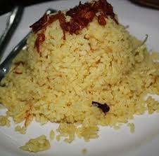 Dengan melihat perbandingan kalori nasi goreng di atas, makanan ini tergolong tinggi kalori dan. Kalori Nasi Minyak