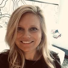 Amber Woolley's Instagram, Twitter & Facebook