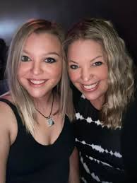 How cute are these 🙂 loving the silver sparkles