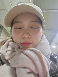 LESSERAFIM Chaewon weverse update . FEARNOT It's not too cold these  days..🥶 Dress warmly and eat warm food