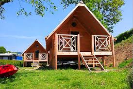 Nous avons rencontré le jeune cadre qui a hérité d'un terrain constructible au beau milieu de toulouse elle s'est installée dans sa tiny sur un terrain agricole d'un de ces voisins. Hll Les Demarches Necessaires Pour Les Habitations Legeres De Loisirs