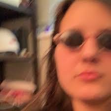 Katie Shine's Instagram, Twitter & Facebook