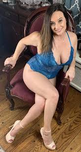 44yo Milf TGIF! nudes by sophienextdoor