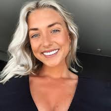 Jessica Lundberg's Instagram, Twitter & Facebook