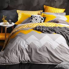From a nursery to a master bedroom, you can add a splash of bright yellow or go all out with a monochromatic décor. 20 Yellow Duvet Sets For A Happy And Gaiety Bedroom Home Design Lover