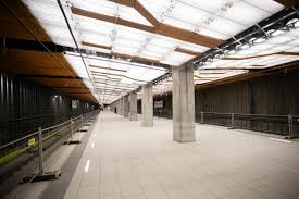 It is part of the extension of the subway line m2 from wola to rondo daszyńskiego, with construction started in 2016. Metro Na Woli W Kwietniu 2020 Roku Otwarcie Trzech Nowych Stacji Ii Linii Metra Plocka Mlynow I Ksiecia Janusza Warszawa Nasze Miasto