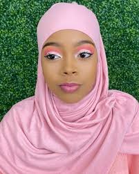 𝐉𝐞𝐧𝐞𝐯𝐚 𝐙𝐨𝐲𝐚 𝐄𝐝𝐰𝐚𝐫𝐝𝐬