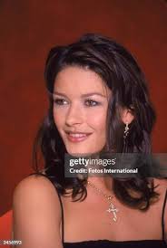 129 Catherine Zeta Jones 1998 Photos & High Res Pictures