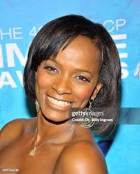Actor Glenn Thurman and his wife arrive at the 42nd NAACP IMAGE... News  Photo