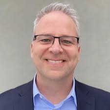 After 32 wonderful years at Honda, I have officially retired! Thank you to… 