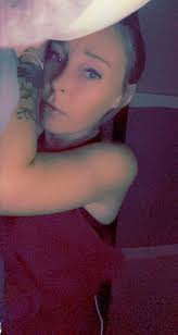 Late night discussion. When you find it difficult to sleep at night, what  do you do to keep yourself busy?