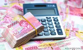 Nak uruskan wang dengan bijak, mestilah dilakukan dengan sistematik. 5 Cara Mengumpulkan Uang Untuk Menikmati Libur Lebaran