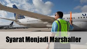 Menjadi seorang parkir pesawat menjadi jenis pekerjaan yang cukup menarik. Fakta Dan Syarat Menjadi Marshaller Pinjaman Online Kuningan Info