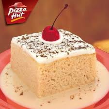 The Pizza Huts In El Salvador Has Tres Leches Cupcake Cakes Food Desserts