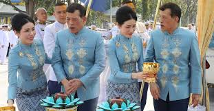 สอบสวนนายสุชาติ สมคิด อายุ 46 ปี หรืออดีตพระสุชาติ สุชาโต และอดีตเจ้าอาวาสวัด ซึ่งทำการลาสิขาด้วยตนเองเมื่อวันที่ 22 ธ.ค. Rvmsnkcsmfbbhm