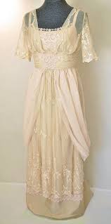 This Hauntingly Beautiful Dress Appears As Though It S Antique But It Is Brand New Designed And Create Edwardian Gowns Edwardian Dress Wedding Dresses Taffeta