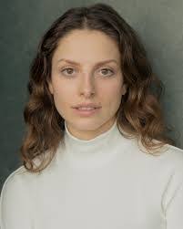 Zoe Ford's Instagram, Twitter & Facebook