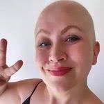 Eli Carra's Instagram, Twitter & Facebook