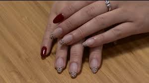 Kylie jenner nails are the most trendy and fashionable nail paint for nail art freaks. Oh My Gel Recreates Kylie Jenner S Viral Leopard Print Nails Wsvn 7news Miami News Weather Sports Fort Lauderdale