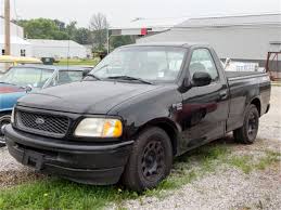 The nascar truck is equipped with factory checkered flag decal around the cargo bed and tailgate, roush front lowering spindels, special mesh front grille, roush front lower air dam, roush exaust tip, 373 gear ratio. 1998 Ford F150 For Sale Classiccars Com Cc 697405