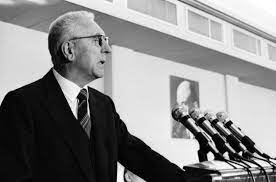 Find the perfect edward gierek stock photo. 50 Lat Temu Wladze W Prl Objal Edward Gierek Dzieje Pl Historia Polski