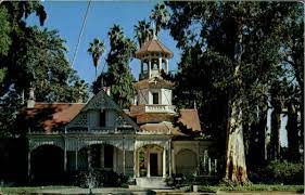 The arboretum is located across the street from the santa anita park, the horse racetrack, and the shopping mall santa anita fashion. Los Angeles State County Arboretum 301 N Baldwin Avenue Arcadia Ca