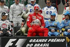 Michael schumacher in the adelaide hairpin on magny cours 2004. Tops Und Flops Der Formel 1 Saison 2004