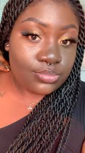 Ebony Luter (@officialebonyeyes) • Instagram photos and videos