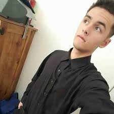 Dustin Fields (@daddydustin_)