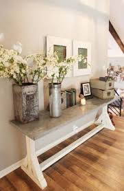 22 Ideas Farmhouse Entryway Table Chip And Joanna Gaines Farmhouse Farmhouse Entryway Table Joanna Gaines Farmhouse Farm House Living Room