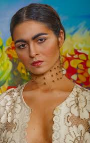 Parte de una sesion de fotos en homenaje a Frida Kahlo Fotografia: Hernan  Irastorza Maquillaje y peinado: Barbara Rizzuti V…