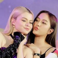 Rosalina Taylor's Instagram, Twitter & Facebook