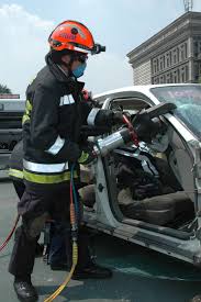 The total price includes the item price and a buyer fee. Hydraulic Rescue Tools Wikipedia