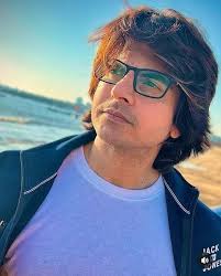 I'm Single__🙂 And uhh__💃🏻?