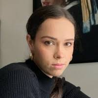 Candice Rowe's Instagram, Twitter & Facebook