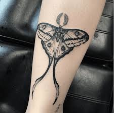 30 Best Moth Tattoo Designs (With Meaning)