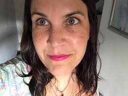 Matte lip gloss with lighter feel