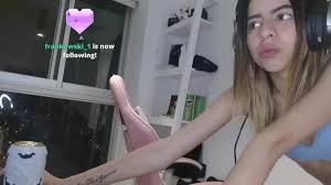 Kimmikka tiene sexo en directo en Twitch