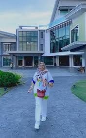 Mampukah dsv menyelesaikan tugasan harian di #thehousemy?saksikan the house dsv. Dato Sri Vida Rm2000ä¸‡è±ªå®…æ›å…‰ ç½'çº¢å¥³å„¿é«˜è°ƒç‚«å¯Œ ç½'æ°'likeçˆ† Ttn è°ˆè°ˆç½'