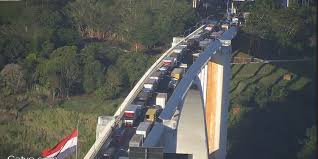 Brasil y neymar siguen impecables. Camioneros Se Quejan De Nuevo Horario De Paso Por El Puente De La Amistad Ahoracde Ciudad Del Este Paraguay
