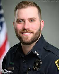 HIS ABSENCE HAS LEFT A VOID'🕯️A Georgia police department is mourning the  loss of one of their own after Detective Jordan Laverty unexpectedly passed  away.  https://www.wtsp.com/article/news/local/dunwoody/dunwoody-police-mourn-loss-of-detective  ...