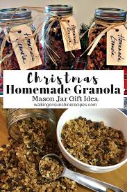 Homemade Granola Christmas Gift In A Mason Jar Makes The Perfect Last Minute Gift To Give To Teachers Famil Homemade Granola Granola Gift Christmas Food Gifts