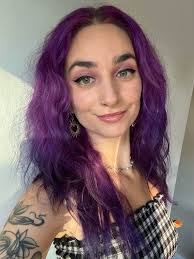 Aquí le corté un pedacito de cabello a: Rossellys Hernandez Fabiola Benitez  Sol Espinoza Guillén Yugreily Saraid Pieri Are Adivinen de cuál es cuál