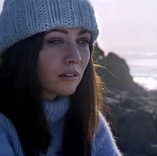 Holly and Shannen, as Piper and Prue. Beautiful sisters. ❤❤