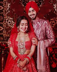 Neha Kakkar Complete Wedding Album In 2020 Wedding Couple Poses Couple Posing Wedding Photoshoot