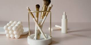 Статья в журнале wow beauty. Neu Der Brush Holder Von Jacks Beauty Line Beautypunk