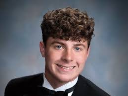 Kaitlyn Ewing's Instagram, Twitter & Facebook